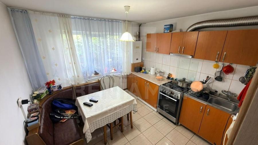De vanzare casa tip duplex Piata Chiriac 222mp - 1