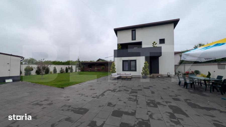 Casă cu 5 camere cu Teren 797 Mp în Ulmi
