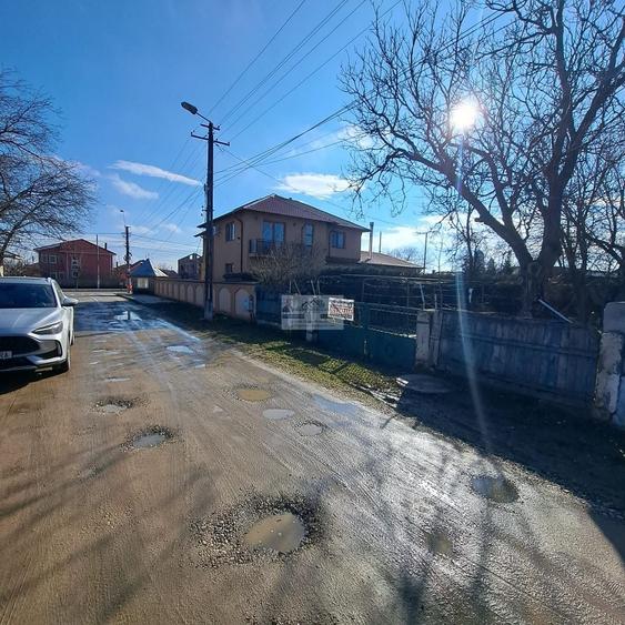 Casă individuală cu 6 camere cu Canalizare în Exterior Nord