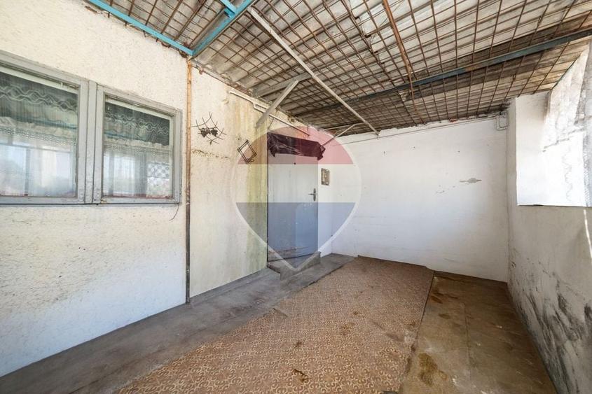 Casă cu 3 camere cu Teren 140 Mp în Bartolomeu