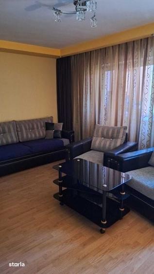 Apartament cu 3 camere decomandat în Steaua
