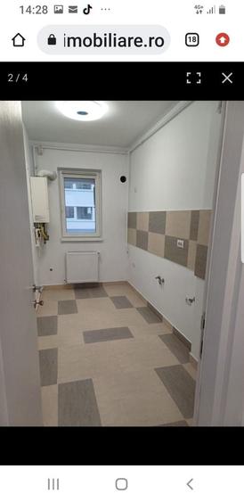 Garsonieră decomandată în Titan