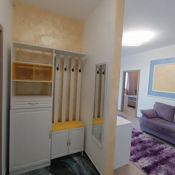 Apartament cu 2 camere decomandat în Florești