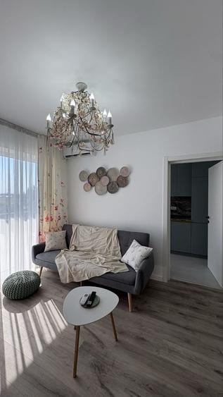 Apartament cu 2 camere decomandat în Central