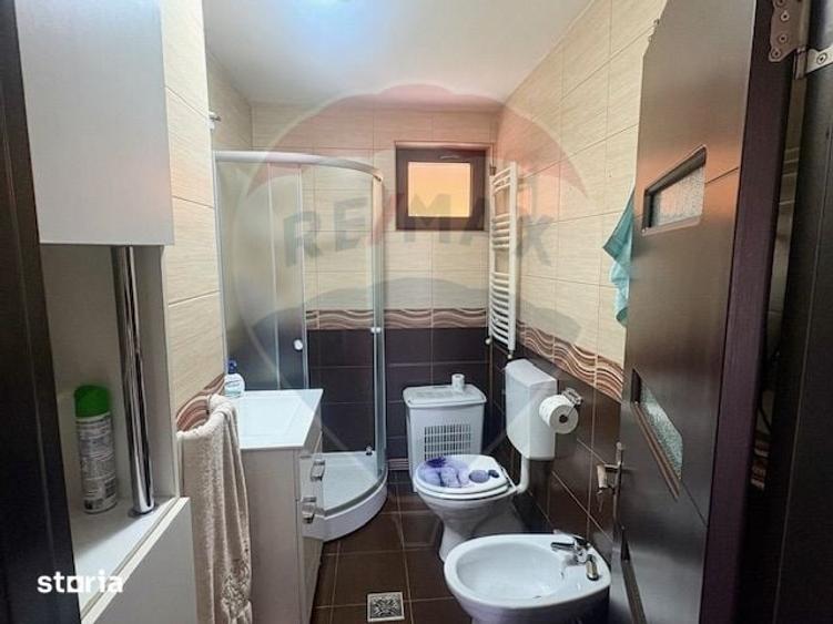 Casă cu 6 camere cu Teren 990 Mp în Ocna Șugatag