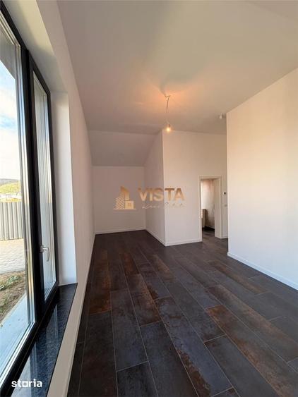 Casă cu 4 camere cu Teren 500 Mp în Central