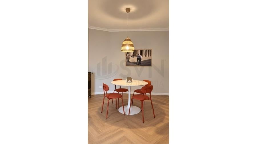 Apartament cu 2 camere decomandat în P-ța Romană