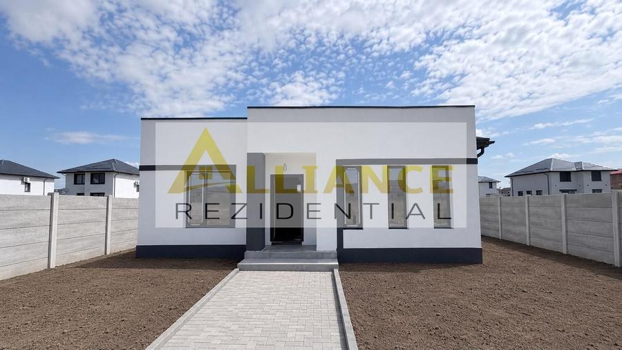 Casă individuală cu 4 camere cu Canalizare în Berceni