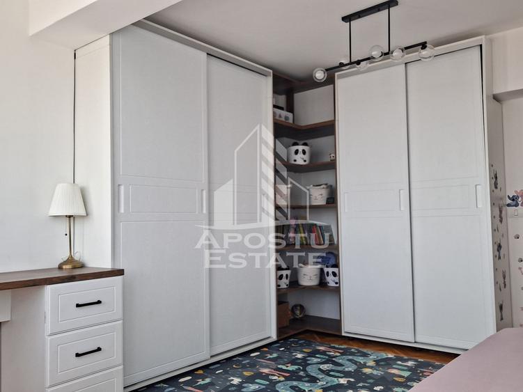 Apartament cu 3 camere decomandat, mobilat în Ultracentral