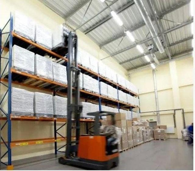 Spațiu industrial, de 450 mp, în Central