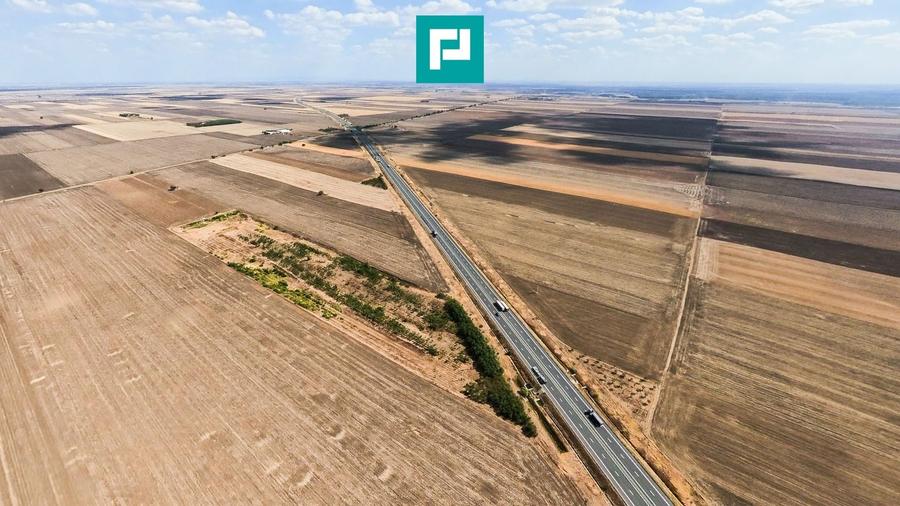 Teren agricol extravilan de 63593 mp, în Periferie