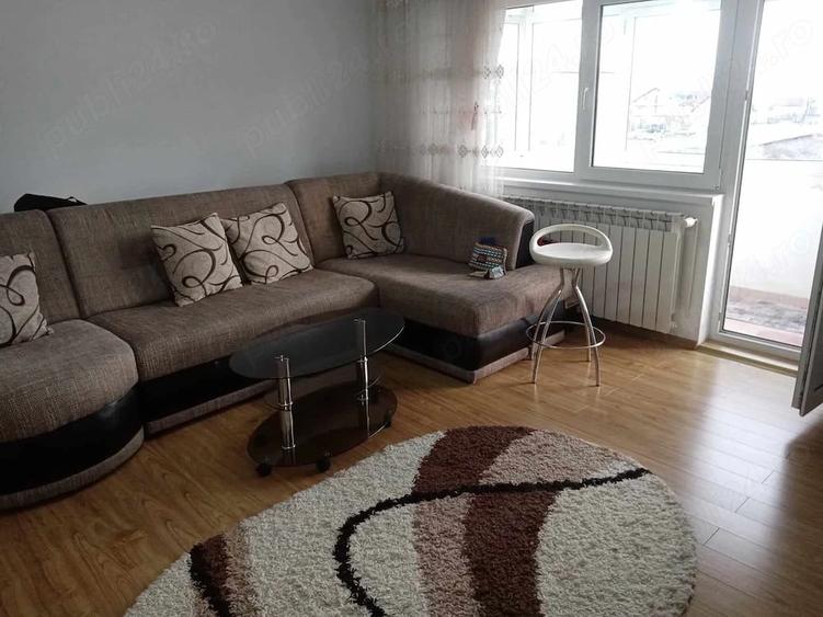 Apartament cu 2 camere decomandat în 1 Mai