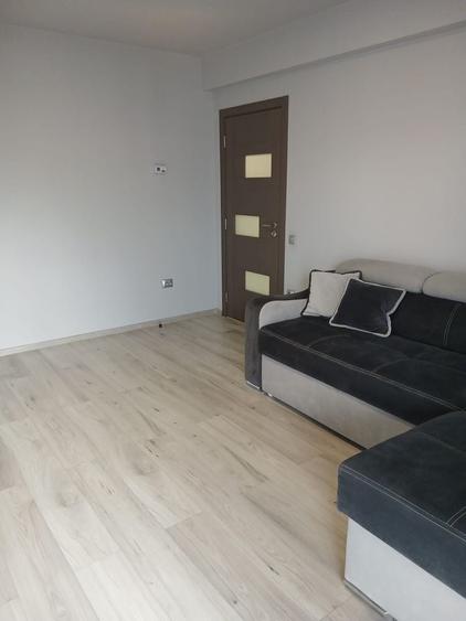Apartament cu 2 camere decomandat în Florești