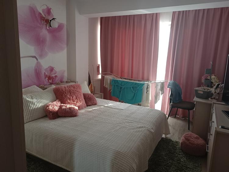 Ofer spre închiriere apartament lux 4 camere în stațiunea Mamaia - 8