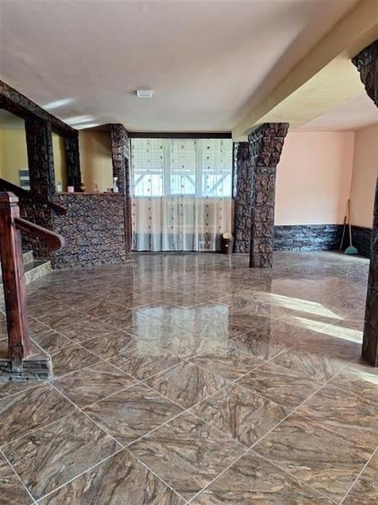 De vanzare Motel Pensiune cazare sala evenimente P + 1 si teren 8000 mp- Pensiun - 10