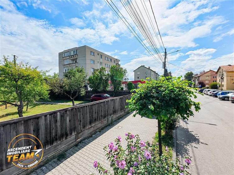 3D!Decomandat,3camere,Targu Secuiesc, Garii,renovat,balcon,areal apreciabil - 5