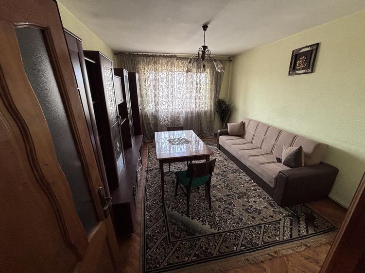 Apartament cu 2 camere în 9 Mai