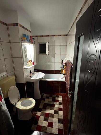 Apartament cu 4 camere de vanzare / de inchiriat(de la proprietar) - 5