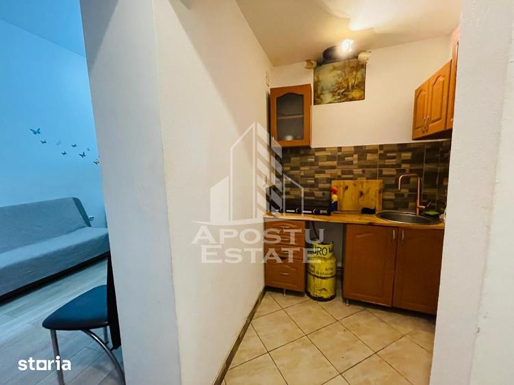 Casă cu 1 camere cu Teren 100 Mp în Central