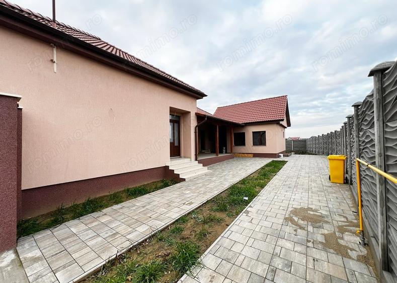 Casa familiala de vanzare in localitatea Santion, jude?ul Bihor - 6
