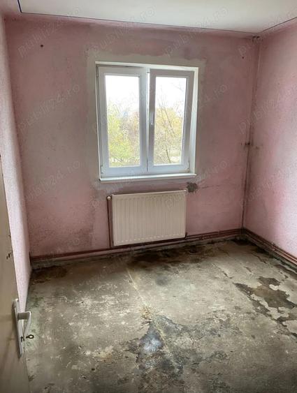 Apartament 2 camere de vanzare Str. I.L. Caragiale, Ra?nov - 3