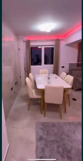 Vergului,Parcul Morarilor,bl.1979,parter inalt/10,renovat,geam la baie,mobilat - 1