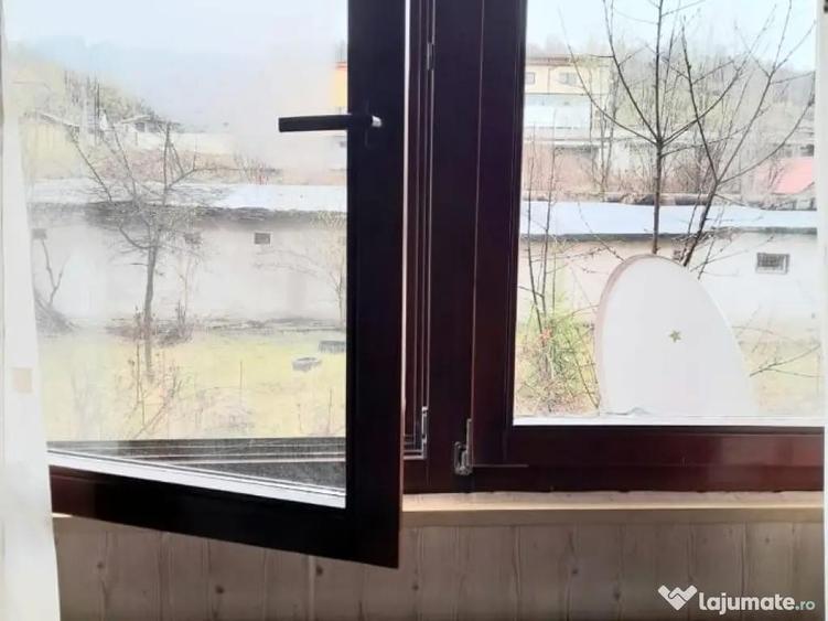 De inchiriat, apartament 3 camere - 4