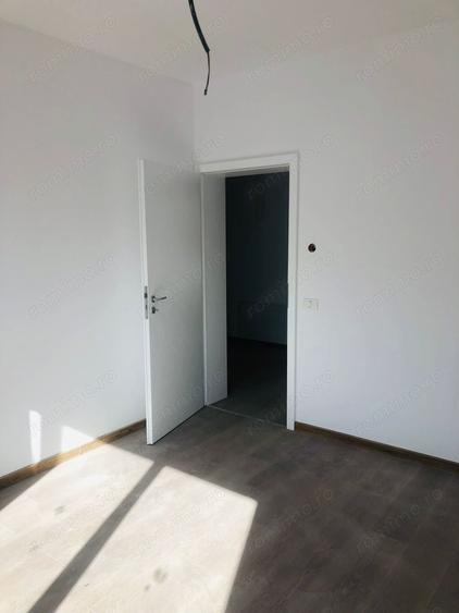 Casă cu 3 camere în Giroc
