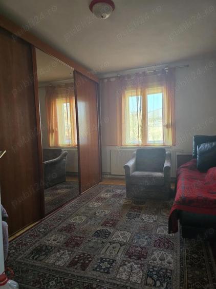 Casa 3 camere in sat Dragoesti comuna Racovita amenajata mobilata utilata pozitie excelenta - 2