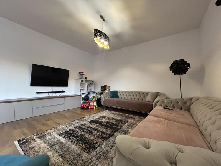 Duplex 4 camere, 110mp, teren 189mp, P+E, pozitie excelenta in Giroc - 1