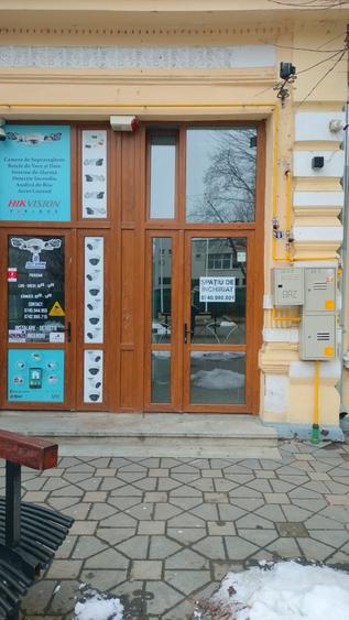 Spatiu comercial - 3