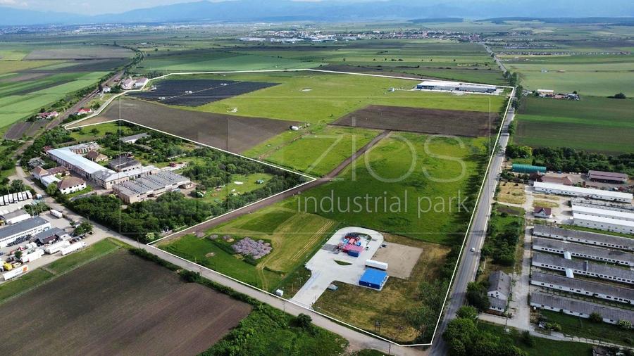 Teren industrial de vânzare intravilan, PUZ, utilități, drum asfaltat - 2