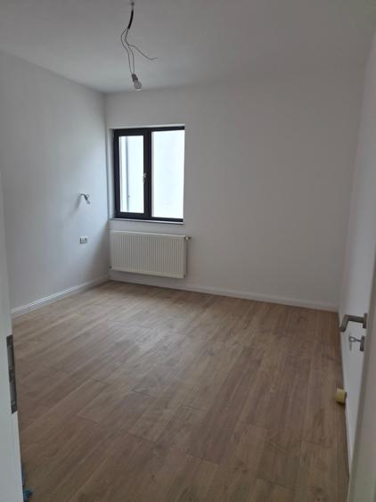 Vila individuala 5 camere, 4 bai, teren 230 mp - Bragadiru Mc Donald's - 7