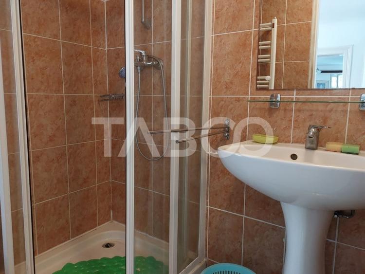 Casa de vanzare cu 2 apartamente separate si teren 500 mp Cisnadioara - 26