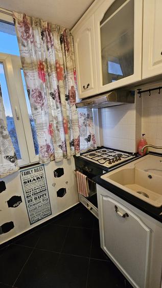 ENACHITA VACARESCU 2 camere decomandat la 325 euro/luna - 13