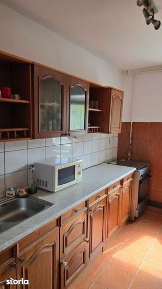 Proprietar,inchiriez apartament doua camere decomandat - 3