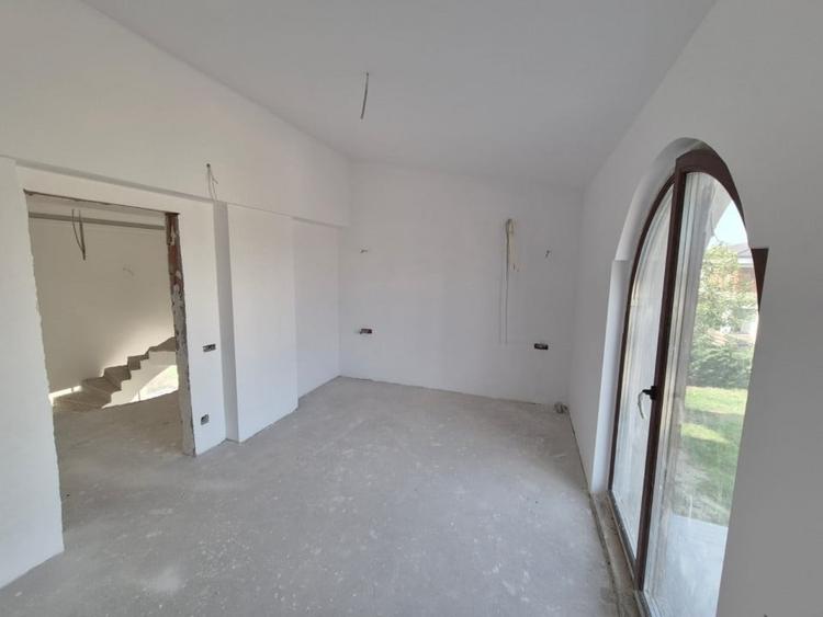 Casa visurilor la vanzare - 33