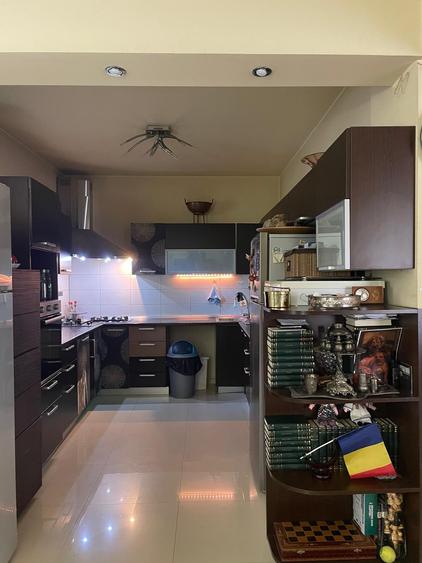 Locuință elegantă cu curte amenajată – parter + etaj, în spatele Pieței Delfinul - 33