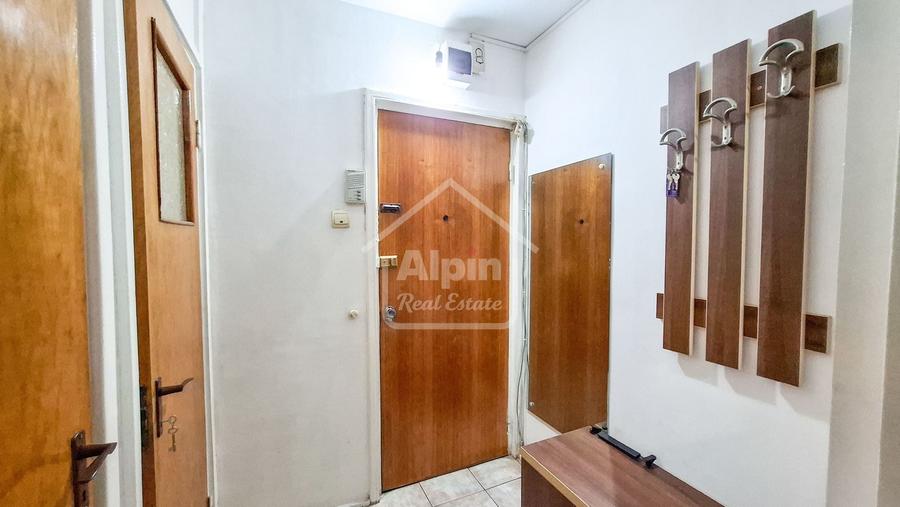 Apartament cu 2 camere semidecomandat, mobilat în Centrul Civic