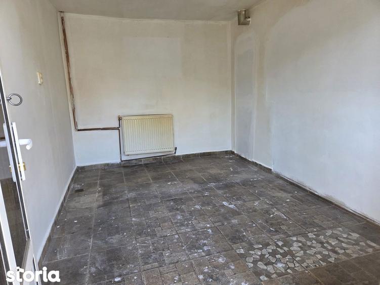 Casa ultracentrala + spa?iu comercial | Teren 193 mp, Targovi?te - 19