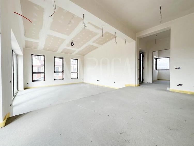 Casa 5 camere de vanzare in Dezmir - 2