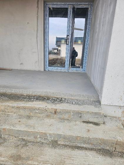 Vand casa pe Parter 106mi €  0724872115 - 5