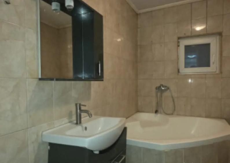 Casa 4 camere Stefanestii de jos-Cretuleasca - 14