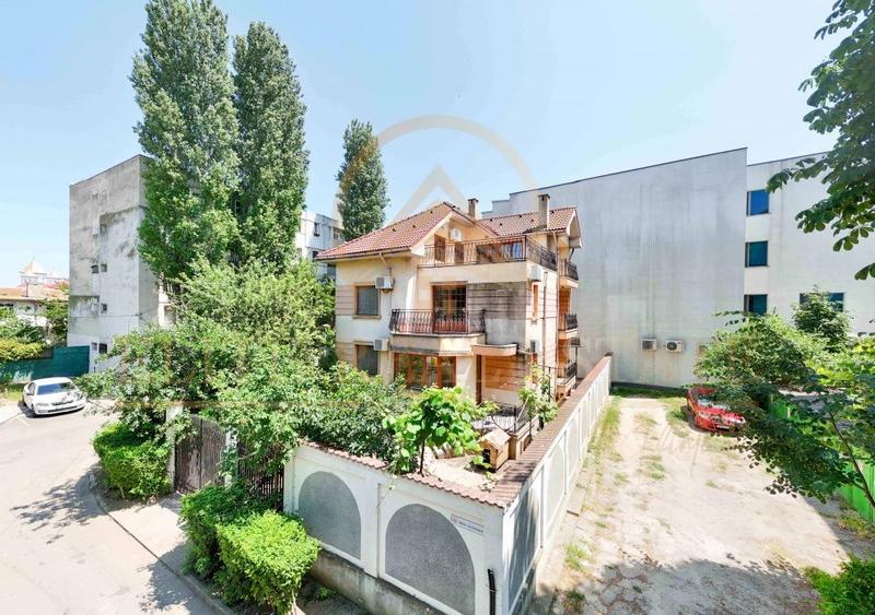 Vila premium ultracentrala, fara vecini, teren 377 mp, garaj! - 49