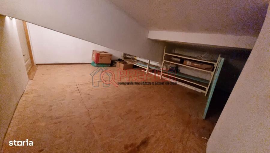 OCAZIE! 2 camere cu scara interioara - Postalionului - Sector 4 - 10