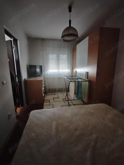 Vand apartament 2 camere et 1 din 4 - 3