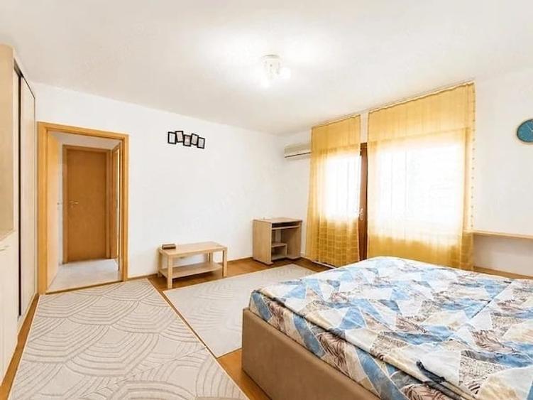Apartament cu 2 camere semidecomandat în Girocului