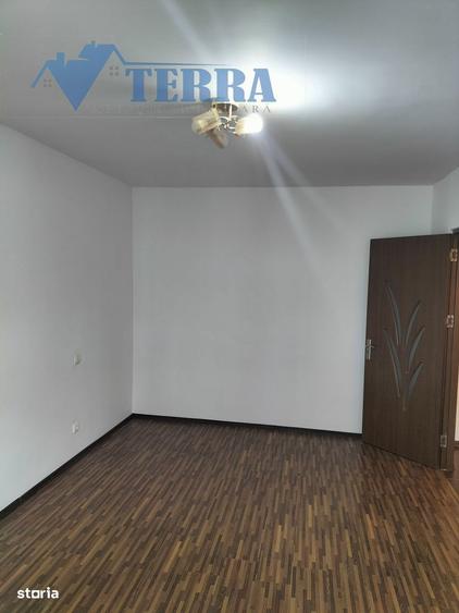 Garsoniera spatioasa si luminoasa de inchiriat - Mioveni. - 3