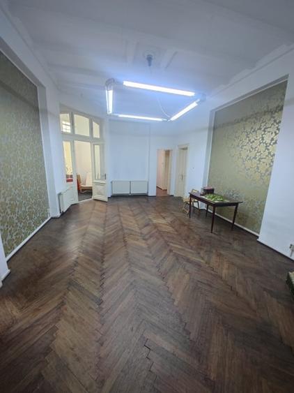 Vanzare 4 camere in vila Dacia - 1