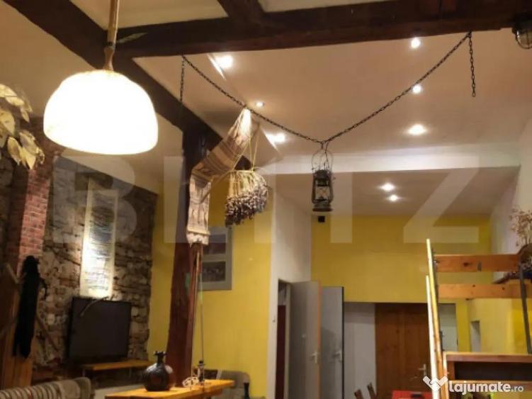 Casa cu doua corpuri, Zarnesti, pretabil pensiune sau casa d - 12